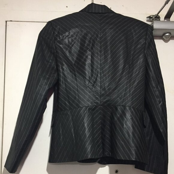 GEORGES RECH WOOL PINSTRIPE BLAZERS SIZE 40 - Picture 9 of 10